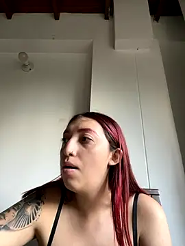 Paulina-Wells online show from October 3, 2025, 10:11 pm