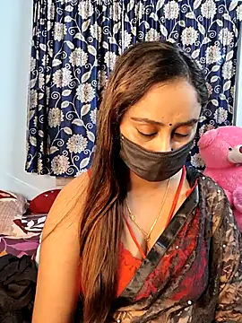 Cute-lusi online show from October 15, 2025, 6:49 pm