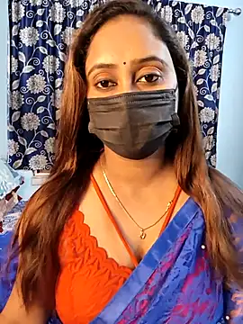 Cute-lusi online show from October 1, 2025, 7:18 pm