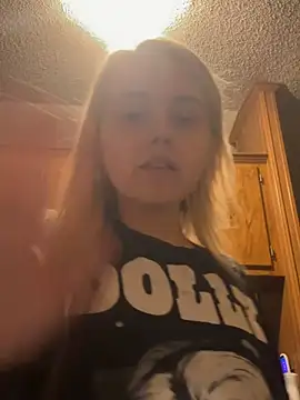 JuicyExxxperience online show from February 15, 2026, 12:48 pm