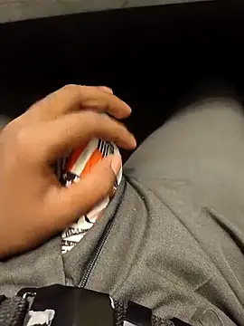 hotboy43339 online show from October 1, 2025, 2:17 am