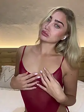 auriangel online show from September 18, 2025, 2:14 am