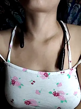 pihu099 online show from September 19, 2025, 6:23 pm