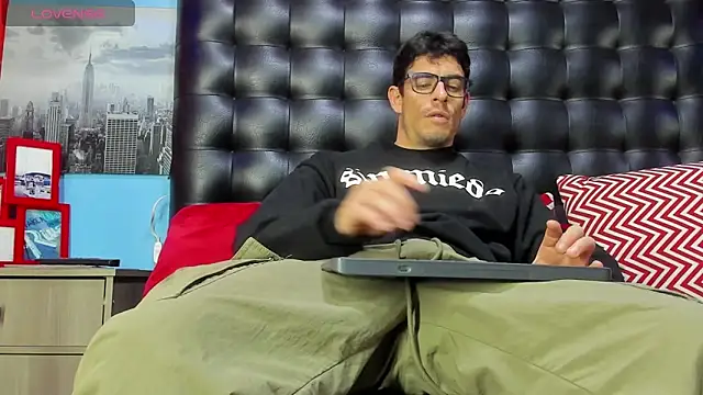 damian bull online show from March 8, 2026, 1:58 pm