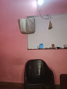 Snapshot of MEERAcle chatting on June 2, 2026, 3:34 pm MEERAcle online show from June 2, 2026, 3:34 pm
