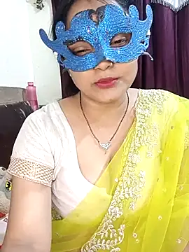 Snapshot of MEERAcle chatting on February 22, 2026, 6:53 pm MEERAcle online show from February 22, 2026, 6:53 pm