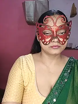 Snapshot of MEERAcle chatting on May 31, 2026, 3:45 am MEERAcle online show from May 31, 2026, 3:45 am