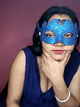 MEERAcle online show from October 26, 2025, 5:02 pm