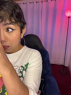 Snapshot of ZahaRose chatting on November 27, 2025, 2:45 am ZahaRose online show from November 27, 2025, 2:45 am