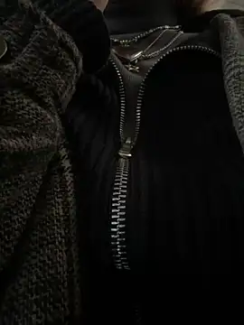 Only April online show from November 6, 2025, 9:02 am