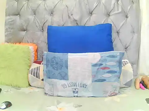 BigAssjuicy26 online show from September 19, 2025, 8:57 pm