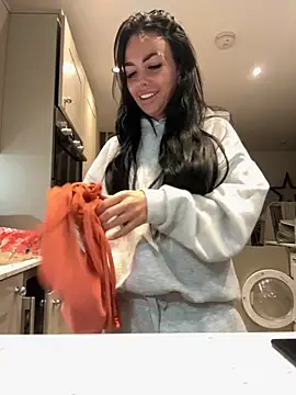 BELLABLACKXUK online show from September 24, 2025, 8:48 pm