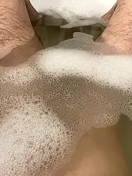 wwwiiilll online show from October 22, 2025, 7:13 pm