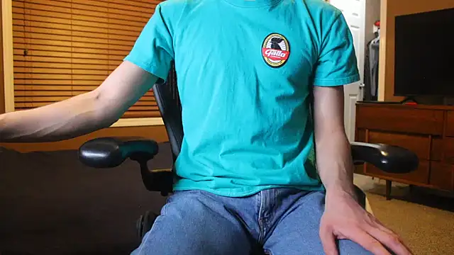 jjjjjfive online show from April 6, 2026, 2:40 am