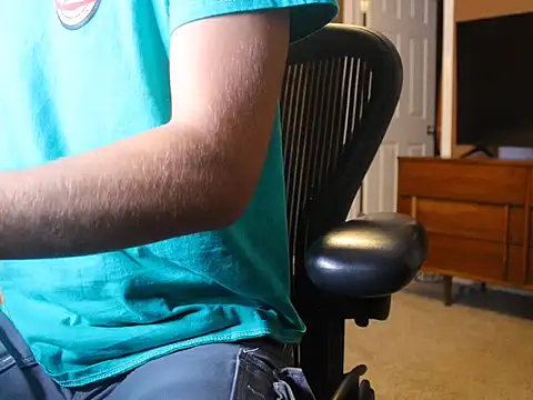 jjjjjfive online show from November 6, 2025, 3:10 am