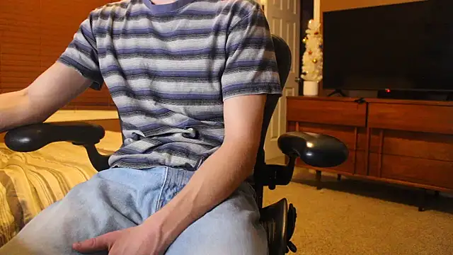 jjjjjfive online show from December 4, 2025, 3:16 am