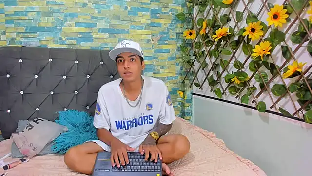 partdemonlatin666 online show from October 14, 2025, 7:47 pm