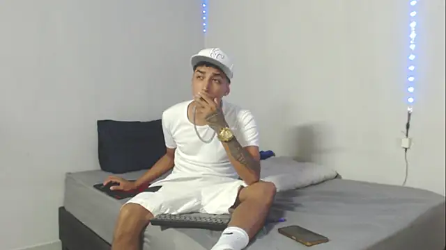 partdemonlatin666 online show from October 30, 2025, 8:28 pm