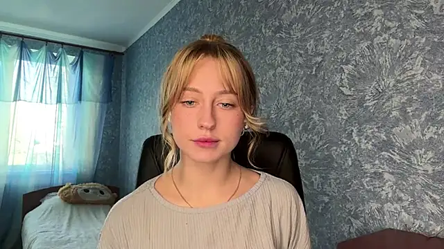 Jetta Corsacami online show from October 4, 2025, 11:56 am