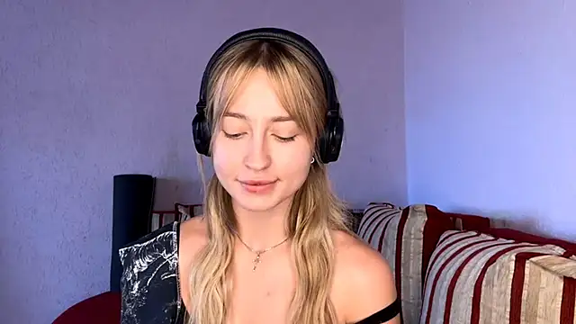 Jetta Corsacami online show from September 11, 2025, 9:31 am