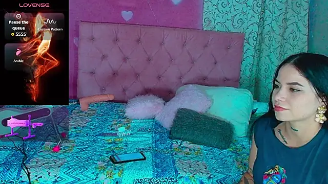 Lali HOtt online show from October 4, 2025, 9:49 pm