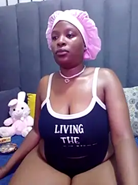 MrsMxx25 online show from October 18, 2025, 9:22 am