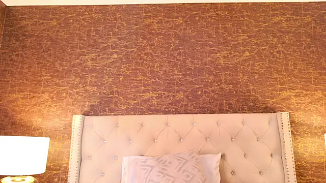 kaylie mitchel online show from April 7, 2026, 11:50 pm