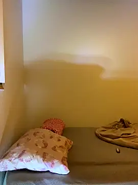 shakeweight online show from November 28, 2025, 4:34 am