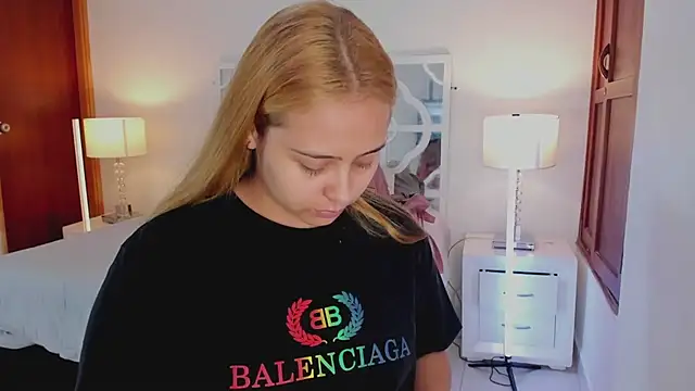 MikaelaStone online show from February 16, 2026, 12:37 pm