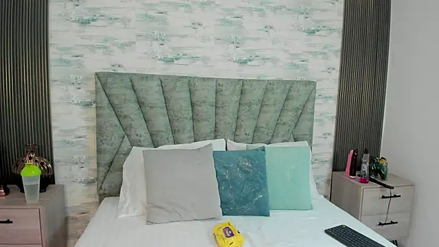 Snapshot of ShanelEvans chatting on September 27, 2025, 7:09 pm ShanelEvans online show from September 27, 2025, 7:09 pm