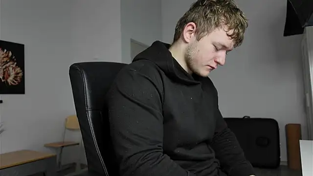 Richard Dullas online show from September 28, 2025, 5:47 am