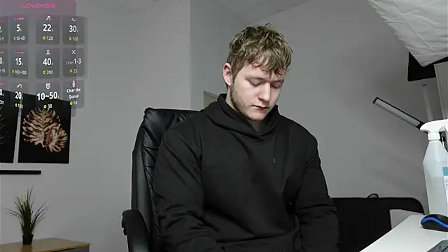 Richard Dullas online show from October 6, 2025, 6:25 am