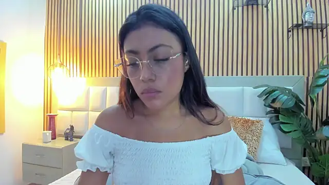 KattyBonnie online show from September 13, 2025, 7:58 pm