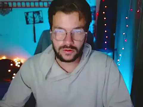 cortelioni massimo  online show from September 11, 2025, 2:33 am