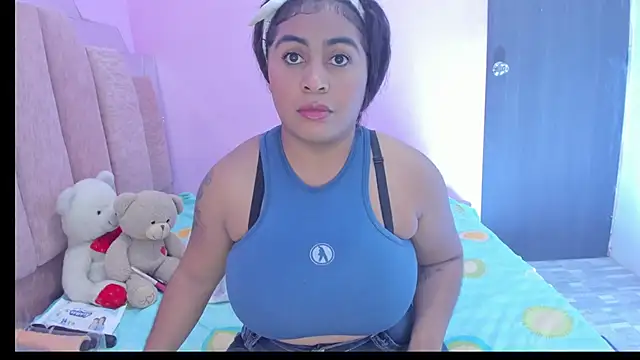 AndreaSweet2 online show from September 24, 2025, 7:31 pm