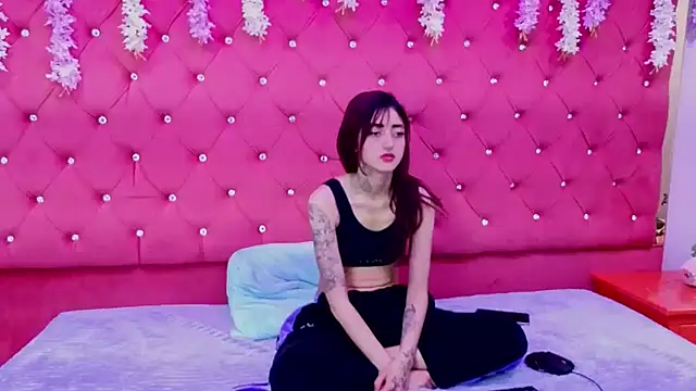  Maleja 19  online show from February 12, 2026, 3:39 am