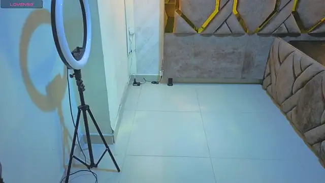 Dom venena online show from December 16, 2025, 6:56 pm