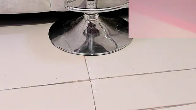 Dom venena online show from April 18, 2026, 6:54 pm