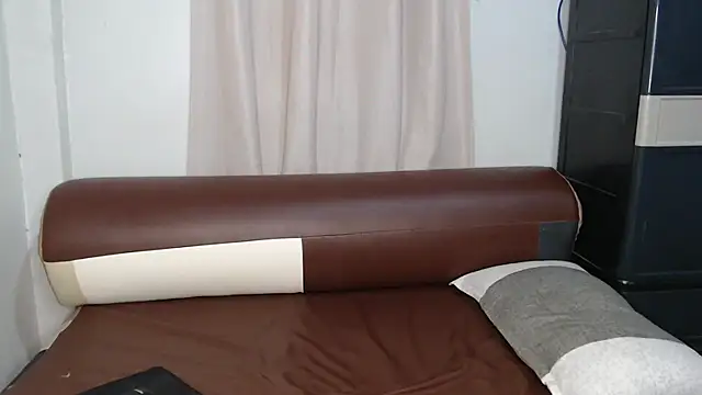 kiara smieth online show from December 14, 2025, 11:49 am