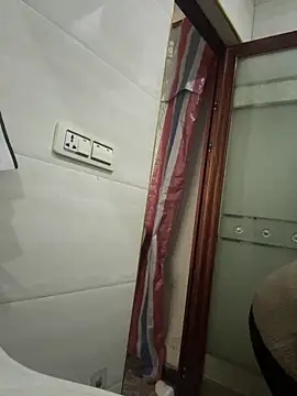 crhong666 online show from January 16, 2026, 12:47 am