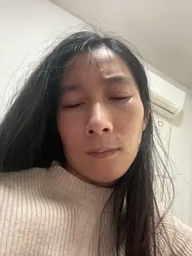 crhong666 online show from March 28, 2026, 12:44 am