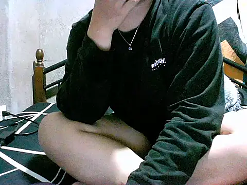 alhex gay26 online show from April 12, 2026, 3:48 pm