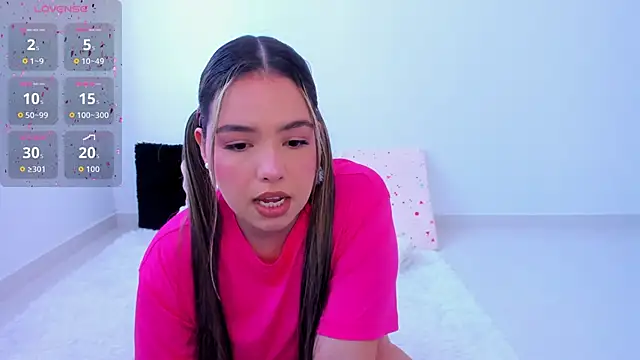 Alana Banana  online show from October 22, 2025, 4:17 pm