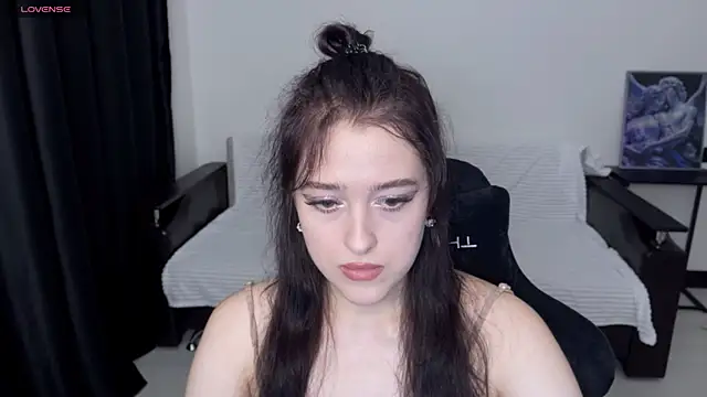 Snapshot of Sunshine_J chatting on October 9, 2025, 1:44 pm Sunshine J online show from October 9, 2025, 1:44 pm