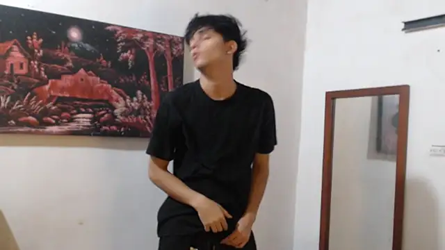 Snapshot of alice_julls chatting on November 15, 2025, 7:29 pm alice julls online show from November 15, 2025, 7:29 pm