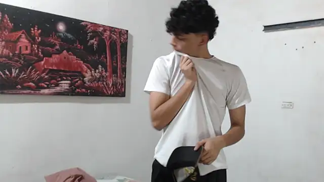 Snapshot of alice_julls chatting on September 17, 2025, 8:33 pm alice julls online show from September 17, 2025, 8:33 pm