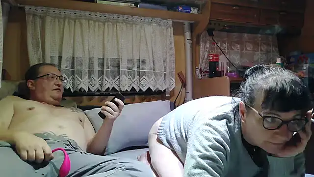 honey47 online show from November 11, 2025, 5:19 pm