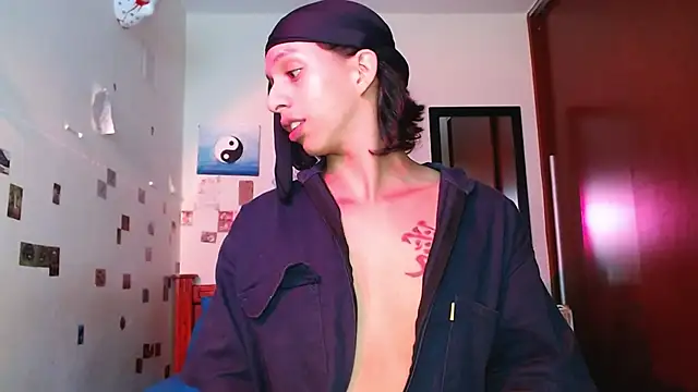 DannyPhantom555 online show from November 16, 2025, 9:19 pm