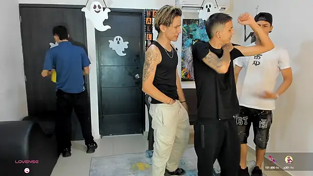 Playhardsex  online show from October 15, 2025, 11:02 pm