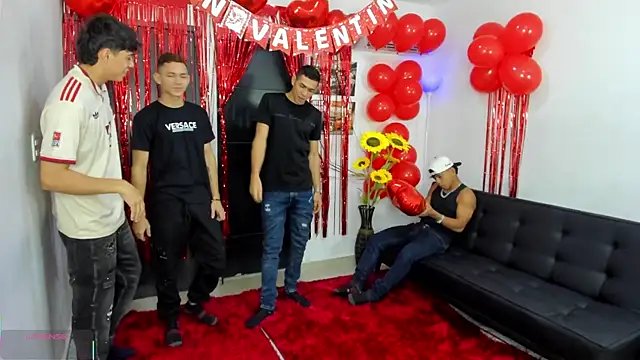 Playhardsex  online show from February 7, 2026, 11:02 pm